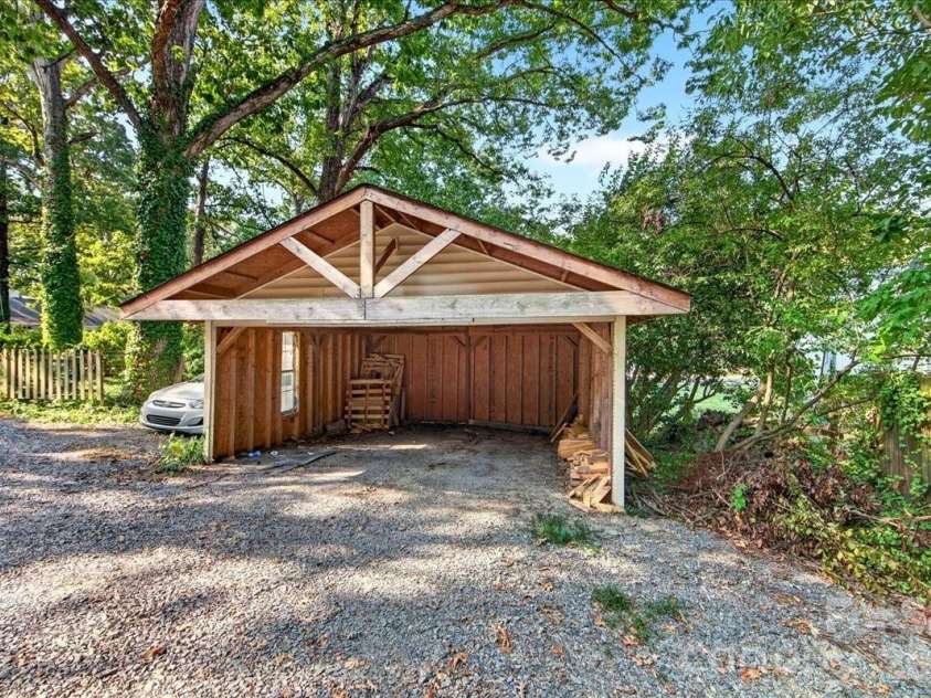 914 Johnson Street, Monroe, NC 28112.  MLS# CAR4427705, YatesRealty ID 52746. 