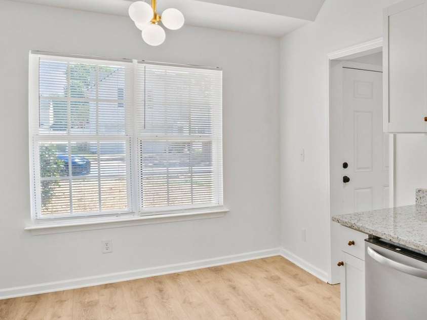 1409 Rheo Court, Concord, NC 28027.  MLS# CAR4245945, YatesRealty ID 5275. Breakfast area