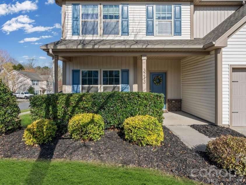 3213 Saddlebrook Drive, Midland, NC 28107.  MLS# CAR4355963, YatesRealty ID 5275. 