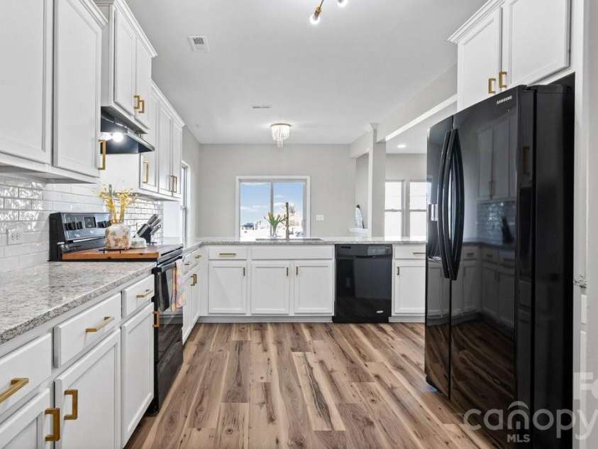 3213 Saddlebrook Drive, Midland, NC 28107.  MLS# CAR4355963, YatesRealty ID 5275. 