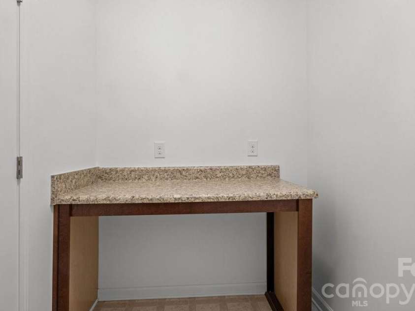 3213 Saddlebrook Drive, Midland, NC 28107.  MLS# CAR4355963, YatesRealty ID 5275. Laundry Room