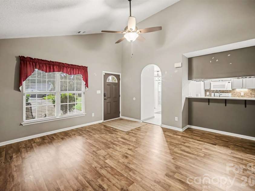 5321 Park Place Drive, Dallas, NC 28034.  MLS# CAR4426948, YatesRealty ID 52752. 
