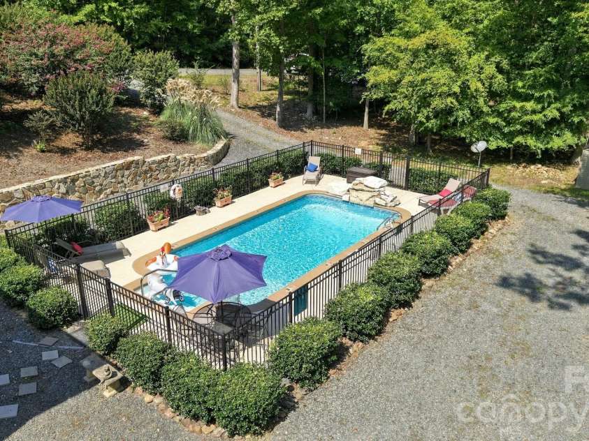 528 Manchester Road, Mount Gilead, NC 27306.  MLS# CAR4426384, YatesRealty ID 52753. 