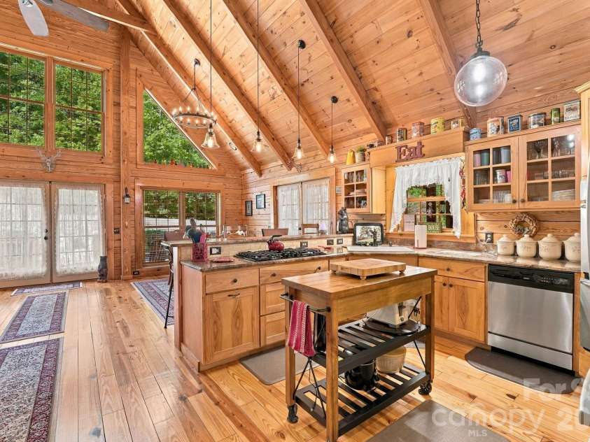 528 Manchester Road, Mount Gilead, NC 27306.  MLS# CAR4426384, YatesRealty ID 52753. 