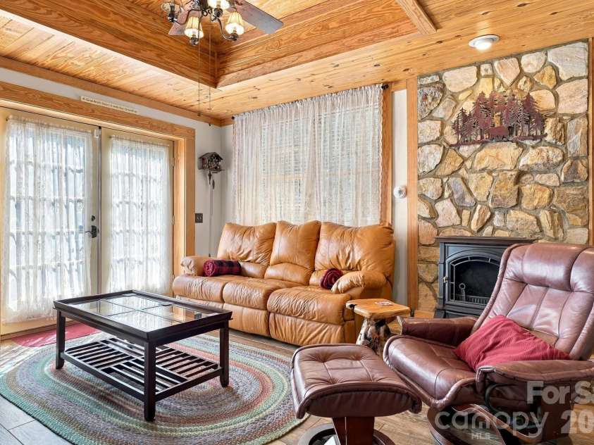 528 Manchester Road, Mount Gilead, NC 27306.  MLS# CAR4426384, YatesRealty ID 52753. 