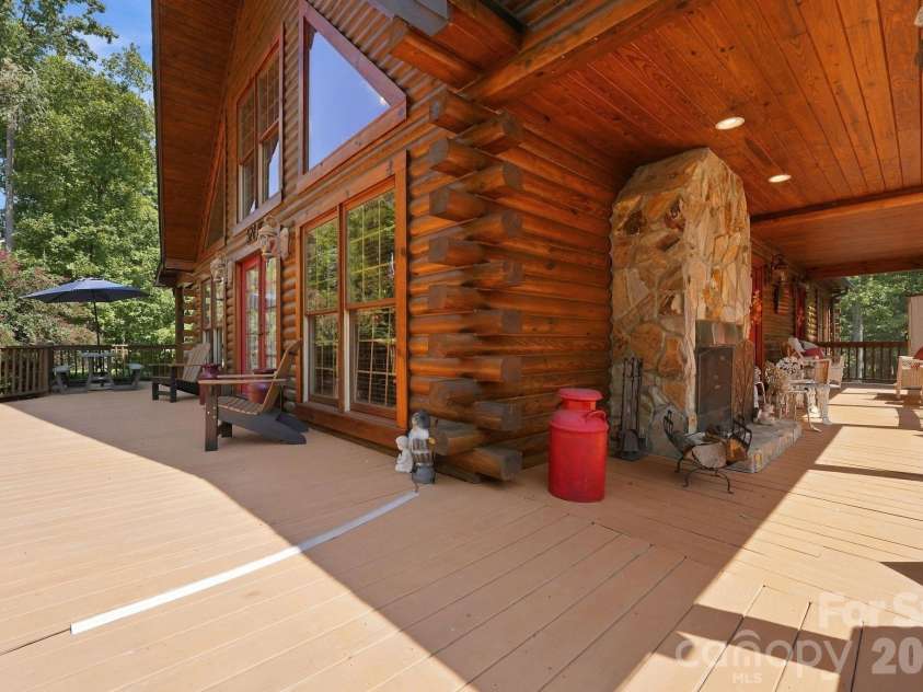 528 Manchester Road, Mount Gilead, NC 27306.  MLS# CAR4426384, YatesRealty ID 52753. 