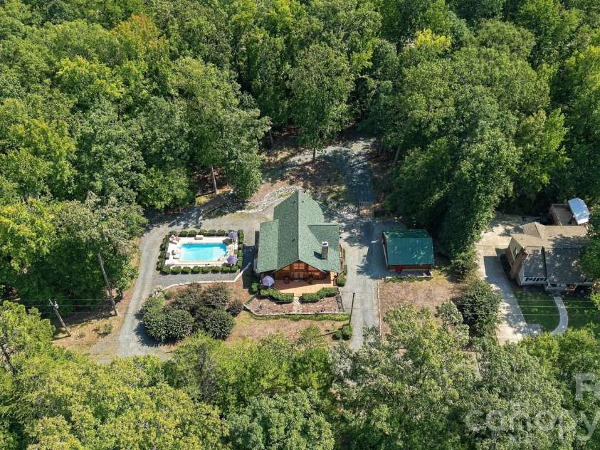 528 Manchester Road, Mount Gilead, NC 27306.  MLS# CAR4426384, YatesRealty ID 52753. 