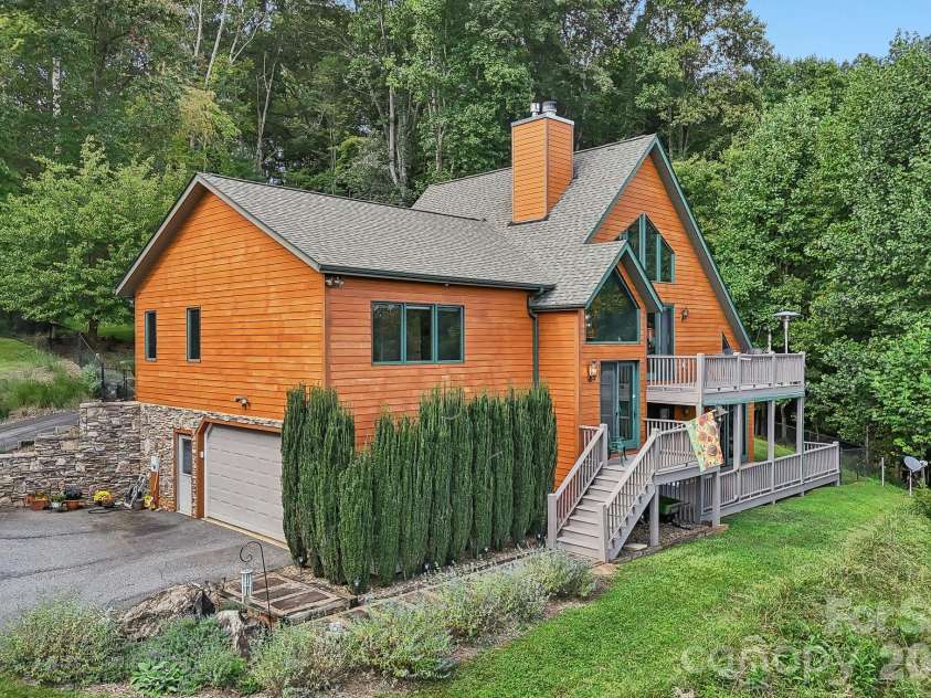 1000 Reems Cove Road, Marshall, NC 28753.  MLS# CAR4428034, YatesRealty ID 52754. 