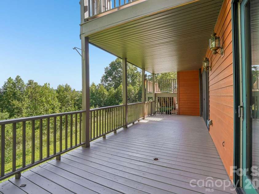 1000 Reems Cove Road, Marshall, NC 28753.  MLS# CAR4428034, YatesRealty ID 52754. 