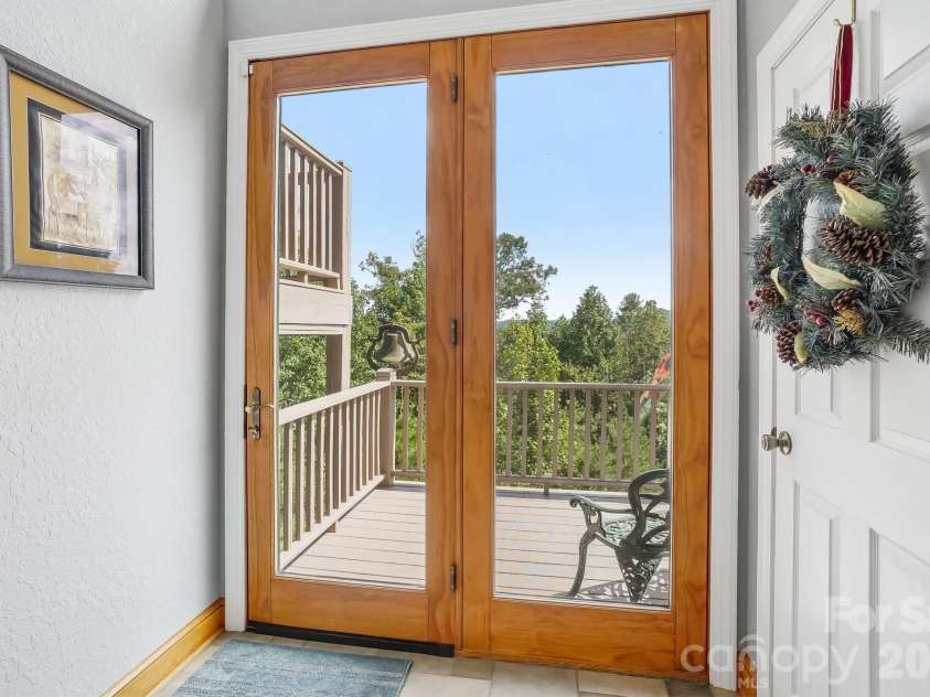 1000 Reems Cove Road, Marshall, NC 28753.  MLS# CAR4428034, YatesRealty ID 52754. 