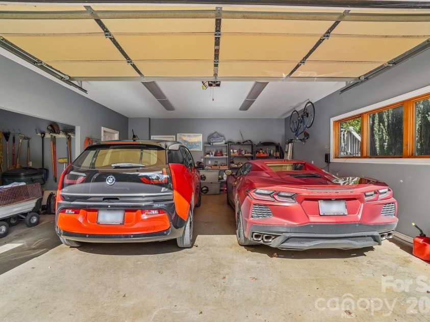 1000 Reems Cove Road, Marshall, NC 28753.  MLS# CAR4428034, YatesRealty ID 52754. Double car garage