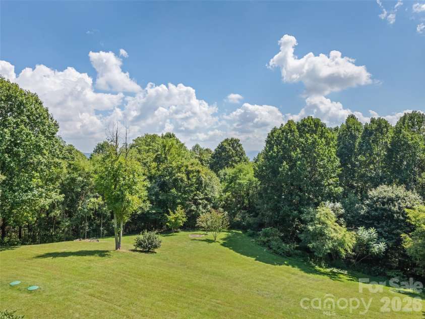 555 Live Oak Loop, Waynesville, NC 28785.  MLS# CAR4428160, YatesRealty ID 52757. 