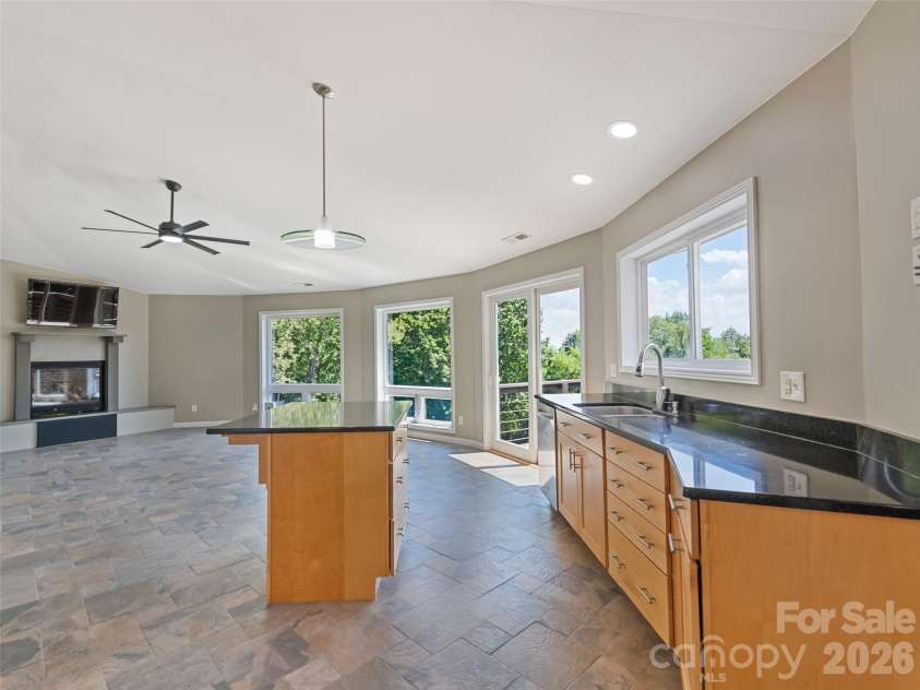 555 Live Oak Loop, Waynesville, NC 28785.  MLS# CAR4428160, YatesRealty ID 52757. 