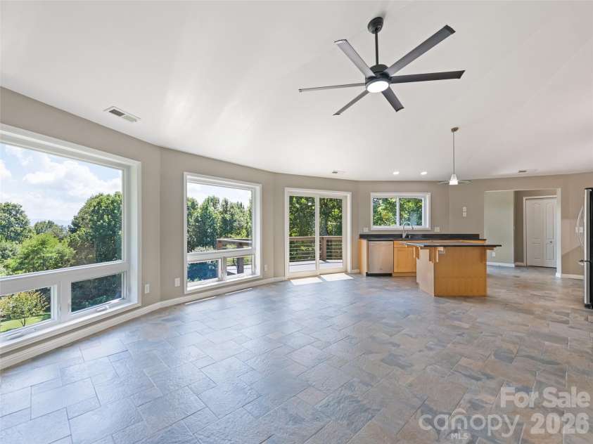 555 Live Oak Loop, Waynesville, NC 28785.  MLS# CAR4428160, YatesRealty ID 52757. 