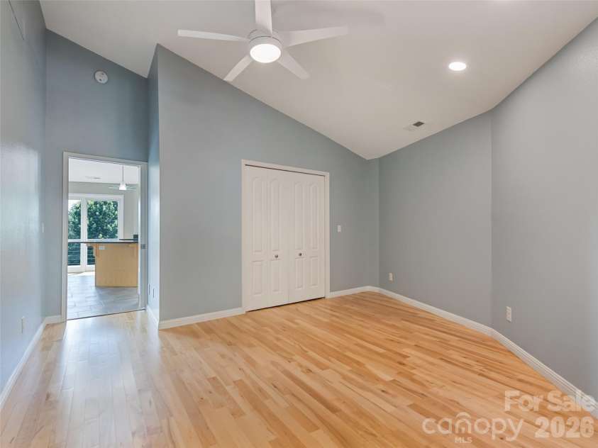 555 Live Oak Loop, Waynesville, NC 28785.  MLS# CAR4428160, YatesRealty ID 52757. 