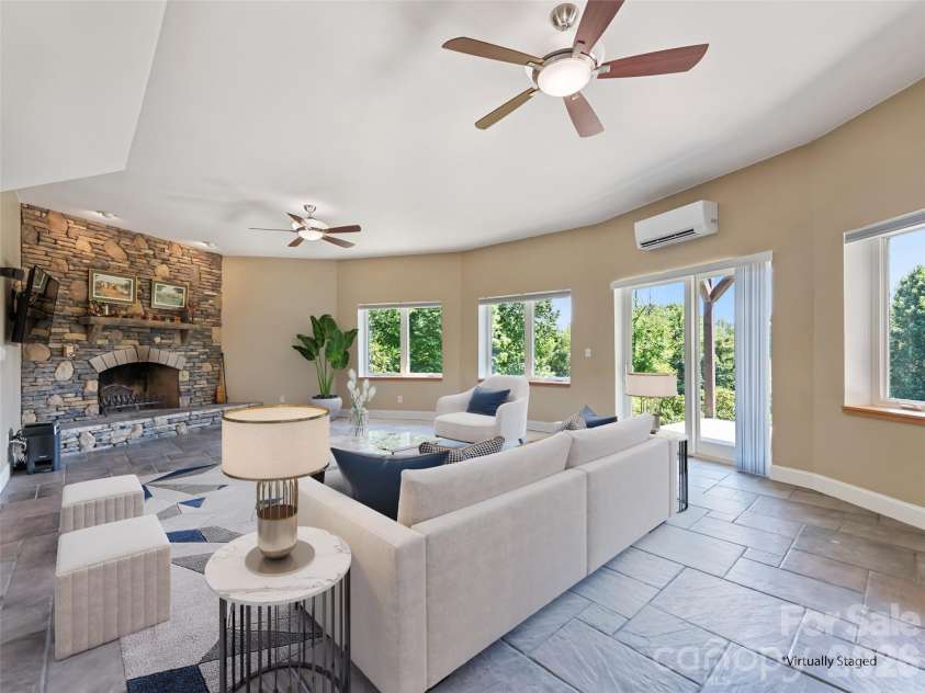 555 Live Oak Loop, Waynesville, NC 28785.  MLS# CAR4428160, YatesRealty ID 52757. 