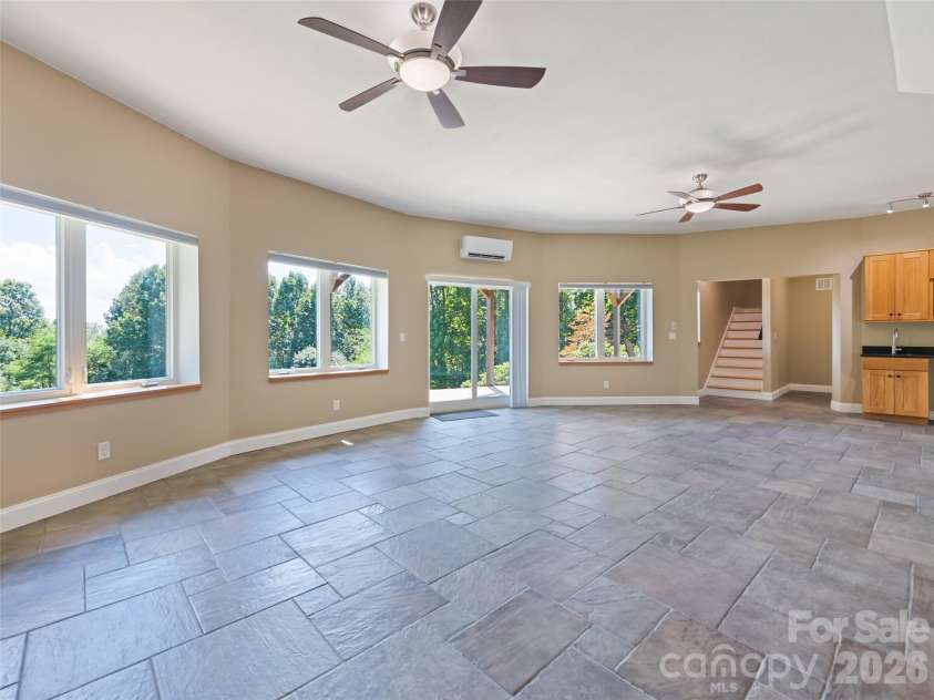 555 Live Oak Loop, Waynesville, NC 28785.  MLS# CAR4428160, YatesRealty ID 52757. 