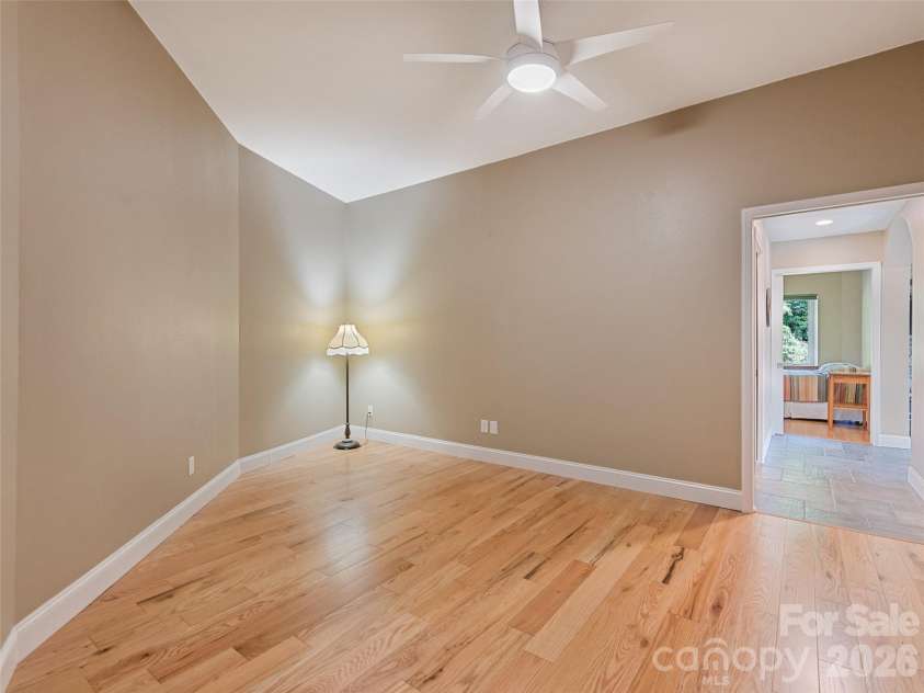555 Live Oak Loop, Waynesville, NC 28785.  MLS# CAR4428160, YatesRealty ID 52757. 