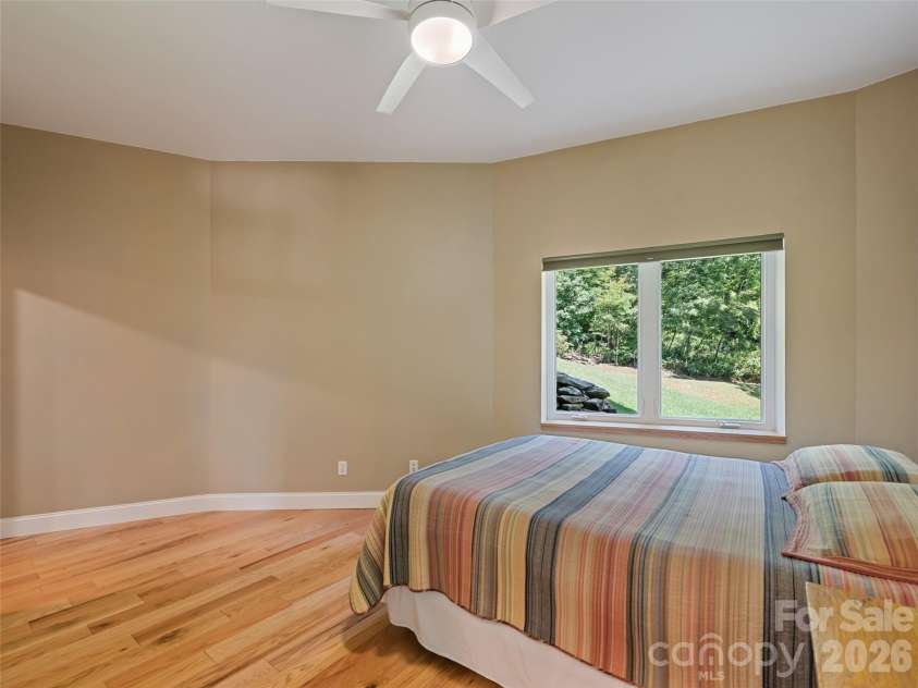 555 Live Oak Loop, Waynesville, NC 28785.  MLS# CAR4428160, YatesRealty ID 52757. 