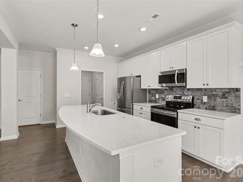 809 River Park Road, Belmont, NC 28012.  MLS# CAR4427912, YatesRealty ID 52759. 