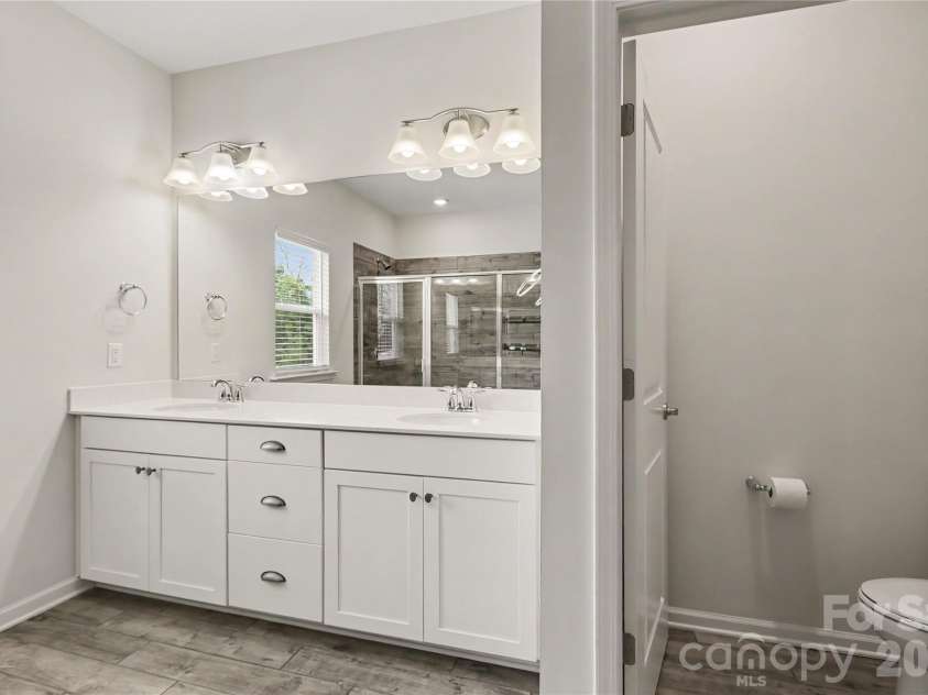 809 River Park Road, Belmont, NC 28012.  MLS# CAR4427912, YatesRealty ID 52759. 