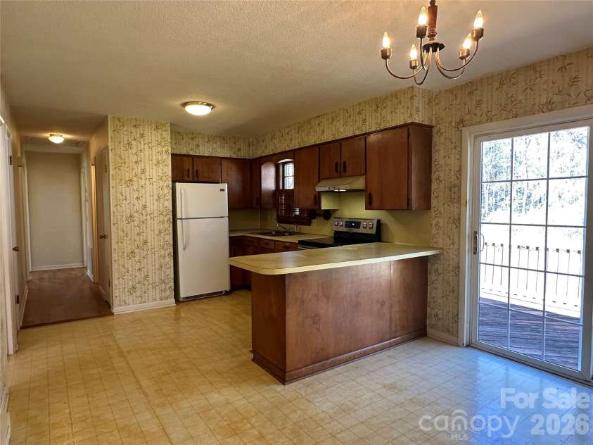 650 Brown Berry Road, North Wilkesboro, NC 28659.  MLS# CAR4358415, YatesRealty ID 5276. 