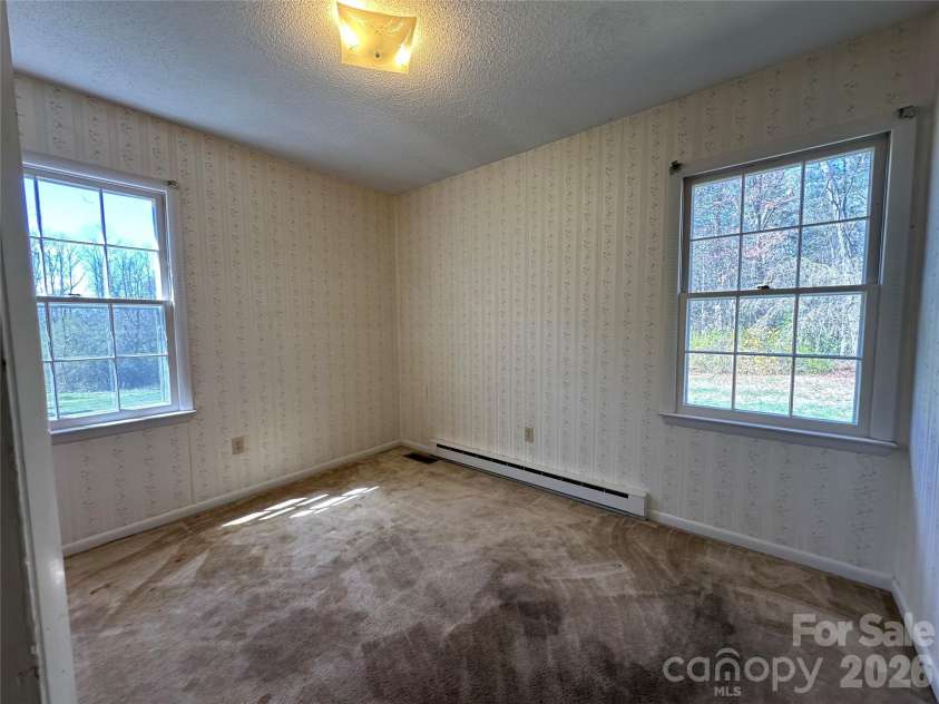 650 Brown Berry Road, North Wilkesboro, NC 28659.  MLS# CAR4358415, YatesRealty ID 5276. 