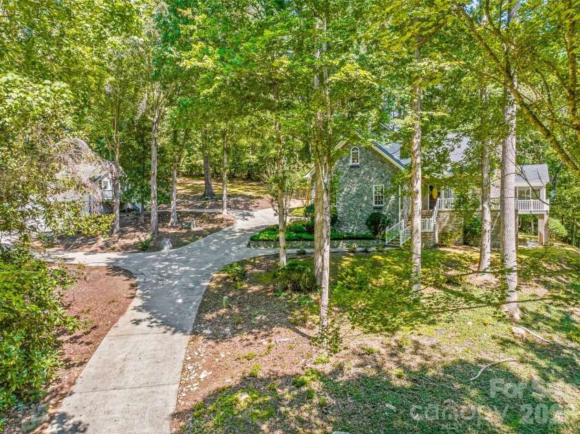 144 Cliff Side Trail, Pilot Mountain, NC 27041.  MLS# CAR4428183, YatesRealty ID 52760. 