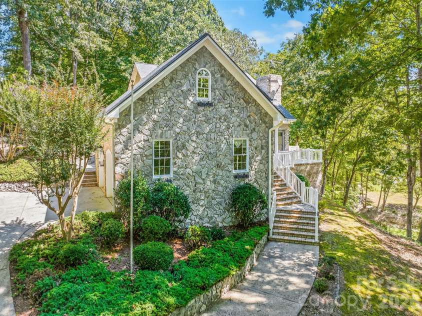 144 Cliff Side Trail, Pilot Mountain, NC 27041.  MLS# CAR4428183, YatesRealty ID 52760. 