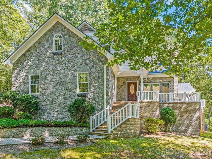 144 Cliff Side Trail, Pilot Mountain, NC 27041.  MLS# CAR4428183, YatesRealty ID 52760. 