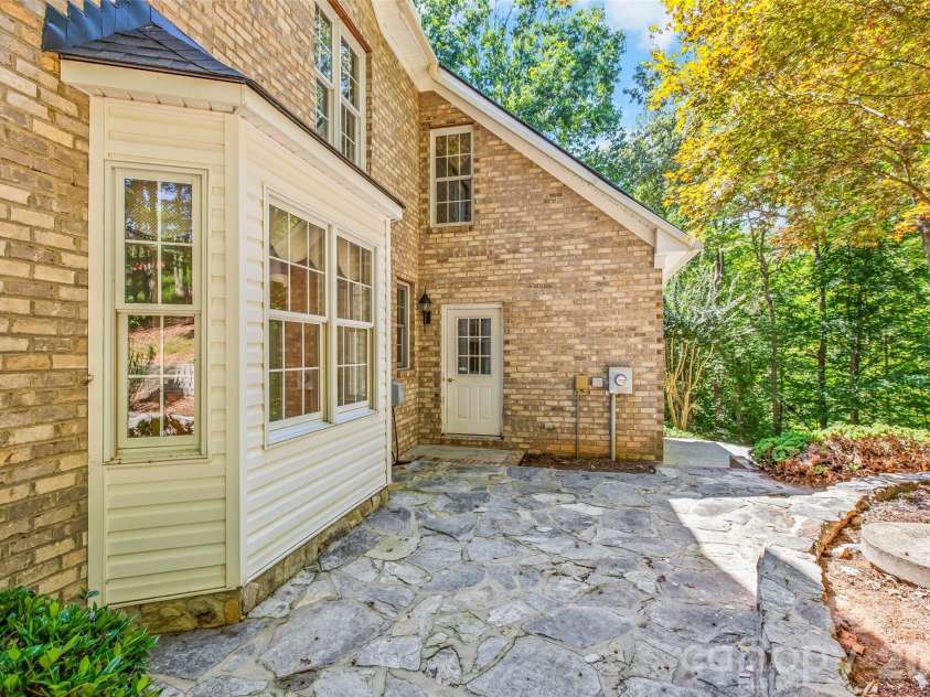 144 Cliff Side Trail, Pilot Mountain, NC 27041.  MLS# CAR4428183, YatesRealty ID 52760. 