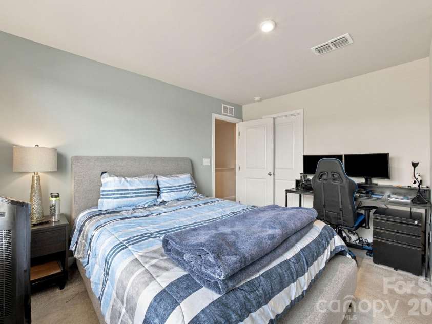 5108 Rustling Pines Court, Charlotte, NC 28215.  MLS# CAR4425354, YatesRealty ID 52761. 