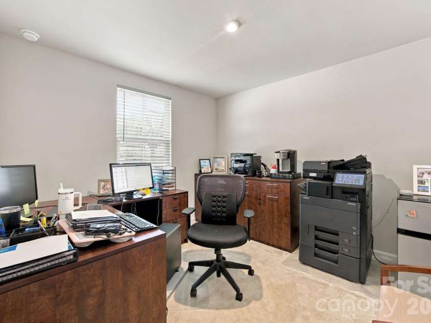 5108 Rustling Pines Court, Charlotte, NC 28215.  MLS# CAR4425354, YatesRealty ID 52761. 