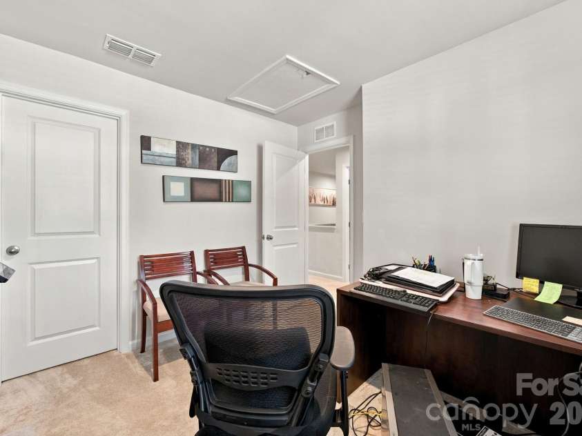 5108 Rustling Pines Court, Charlotte, NC 28215.  MLS# CAR4425354, YatesRealty ID 52761. 