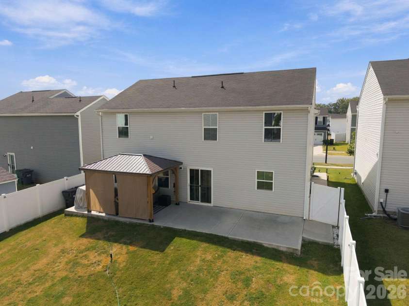 5108 Rustling Pines Court, Charlotte, NC 28215.  MLS# CAR4425354, YatesRealty ID 52761. 
