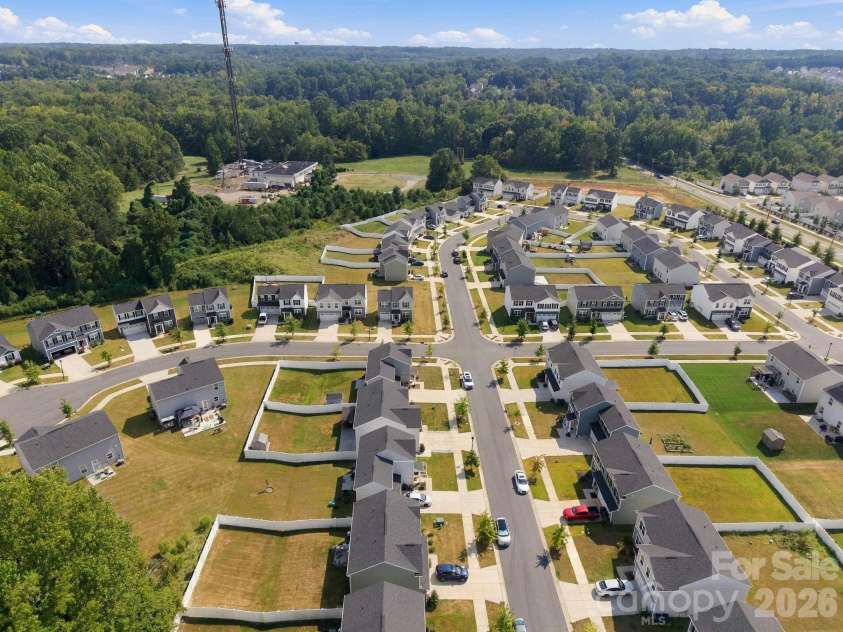 5108 Rustling Pines Court, Charlotte, NC 28215.  MLS# CAR4425354, YatesRealty ID 52761. 