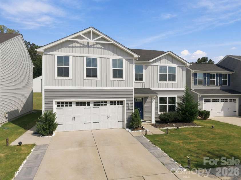 5108 Rustling Pines Court, Charlotte, NC 28215.  MLS# CAR4425354, YatesRealty ID 52761. 