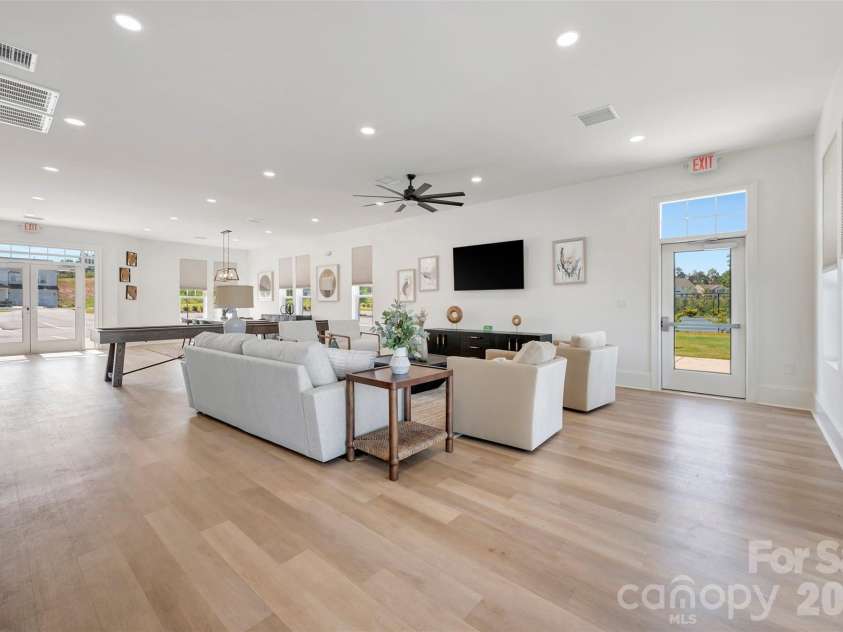 8886 Visgrove Drive, Sherrills Ford, NC 28673.  MLS# CAR4427881, YatesRealty ID 52764. Amenity