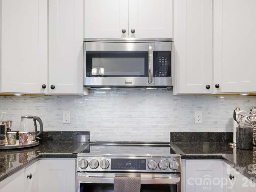26 Asher Lane, Arden, NC 28704.  MLS# CAR4428144, YatesRealty ID 52765. 