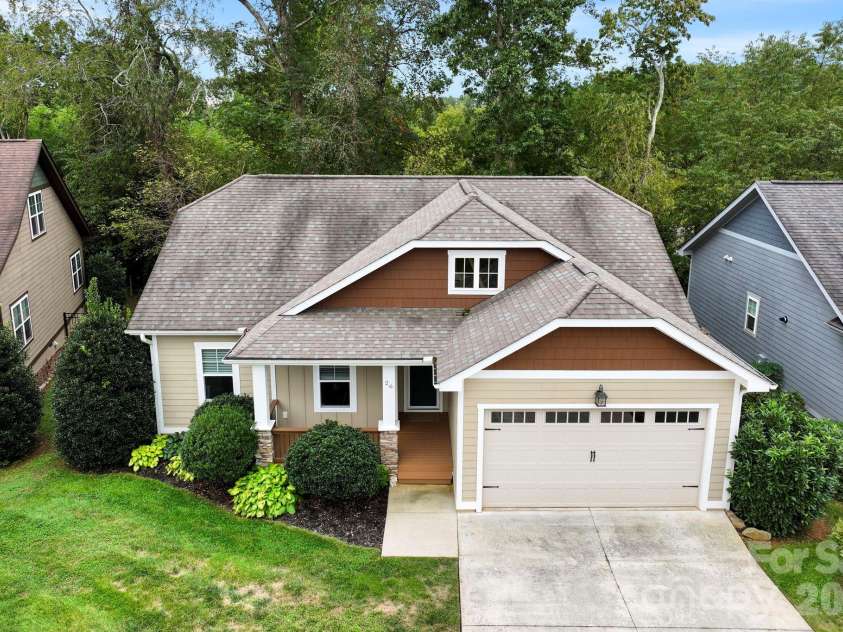 26 Asher Lane, Arden, NC 28704.  MLS# CAR4428144, YatesRealty ID 52765. 