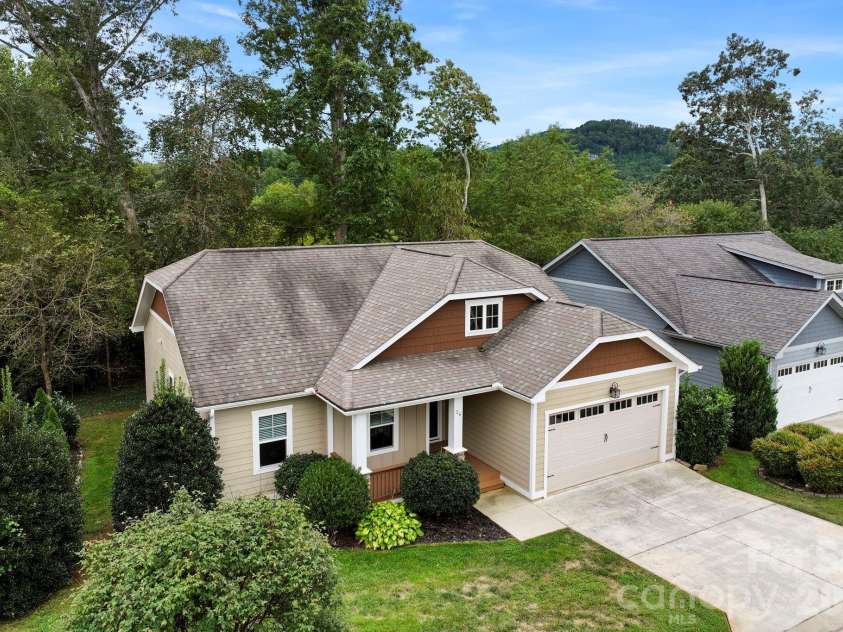 26 Asher Lane, Arden, NC 28704.  MLS# CAR4428144, YatesRealty ID 52765. 