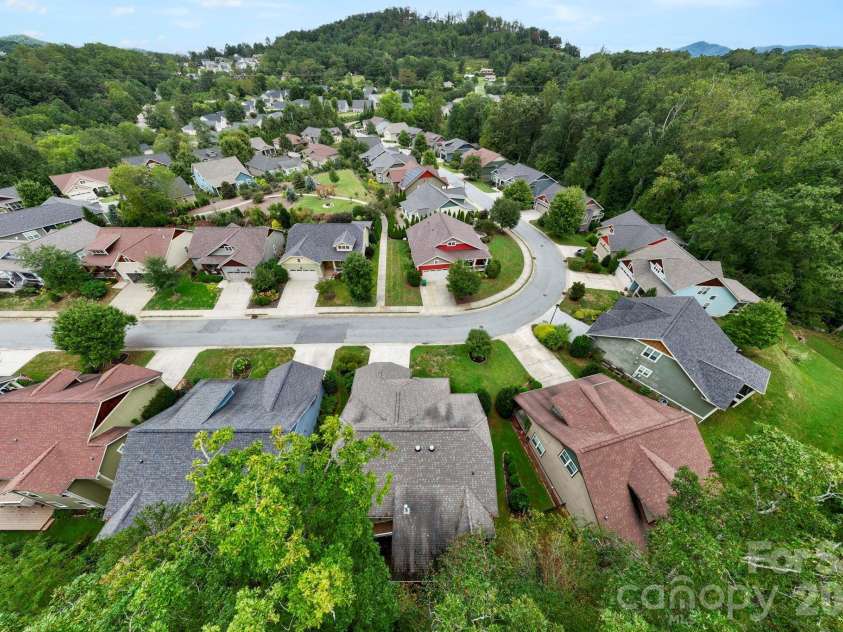 26 Asher Lane, Arden, NC 28704.  MLS# CAR4428144, YatesRealty ID 52765. 