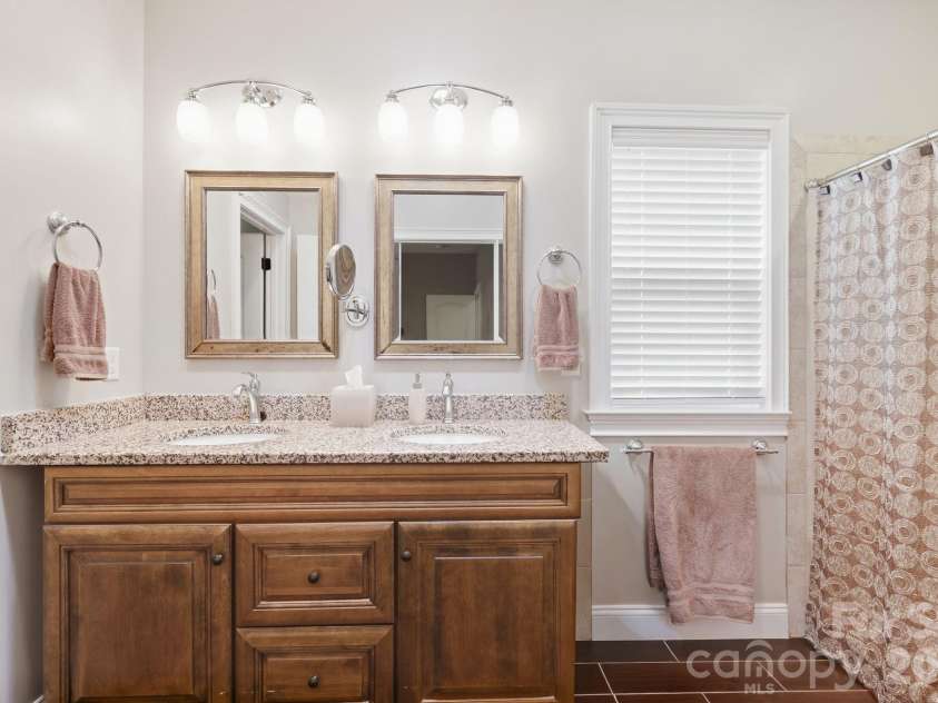 26 Asher Lane, Arden, NC 28704.  MLS# CAR4428144, YatesRealty ID 52765. Master Bath