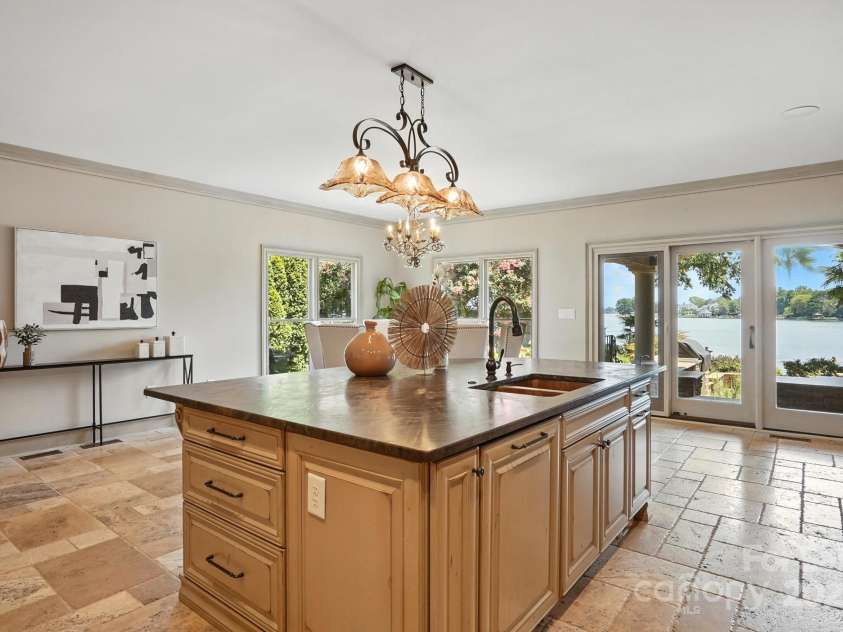 20428 Island Forest Drive, Cornelius, NC 28031.  MLS# CAR4243921, YatesRealty ID 5277. 