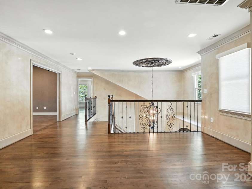 20428 Island Forest Drive, Cornelius, NC 28031.  MLS# CAR4243921, YatesRealty ID 5277. 