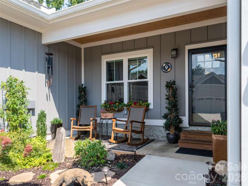 9 Cozy Cottage Way, Arden, NC 28704.  MLS# CAR4428173, YatesRealty ID 52775. 