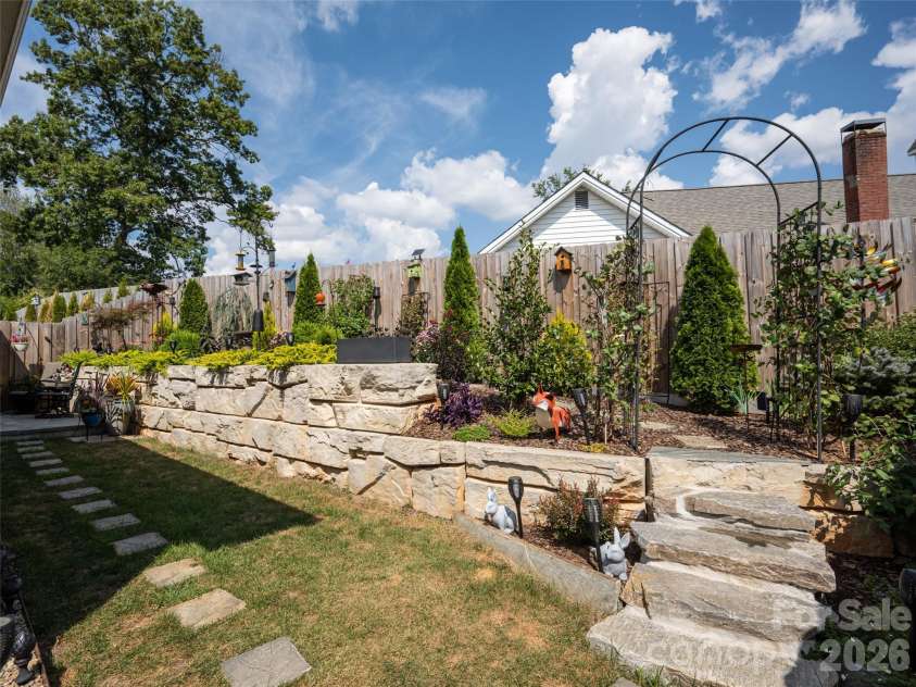 9 Cozy Cottage Way, Arden, NC 28704.  MLS# CAR4428173, YatesRealty ID 52775. 