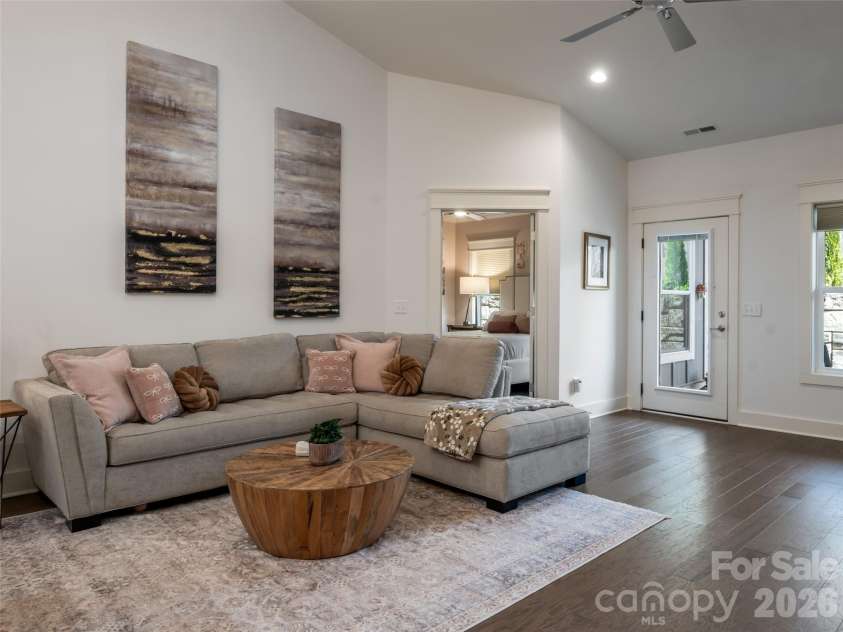 11 Cozy Cottage Way, Arden, NC 28704.  MLS# CAR4428196, YatesRealty ID 52778. 