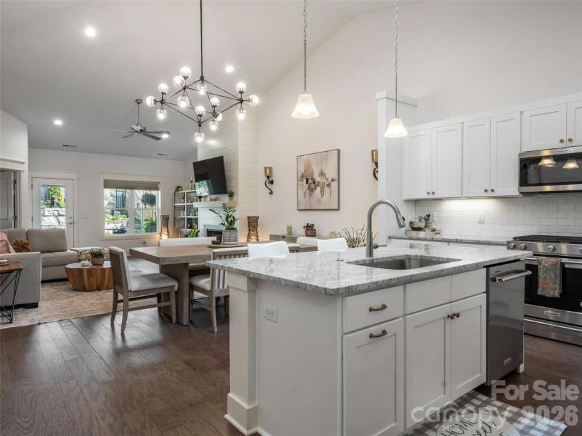 11 Cozy Cottage Way, Arden, NC 28704.  MLS# CAR4428196, YatesRealty ID 52778. 