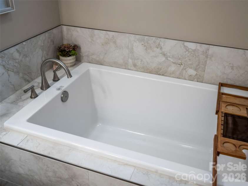 11 Cozy Cottage Way, Arden, NC 28704.  MLS# CAR4428196, YatesRealty ID 52778. 